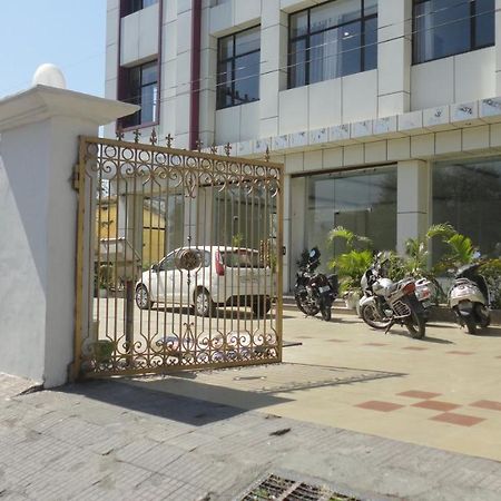 Hotel Satyartha Kathgodam Exterior photo
